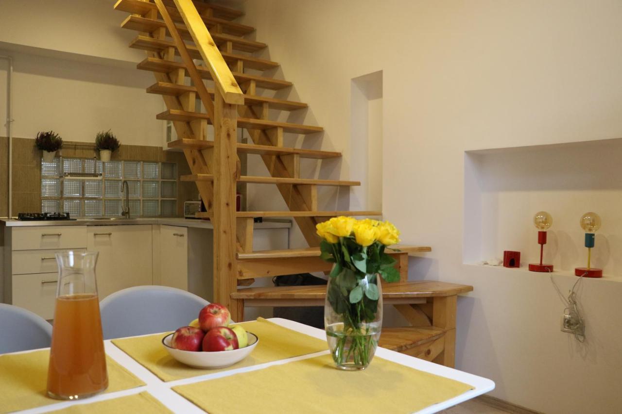 Villa Fagaras Cosy Flat Extérieur photo
